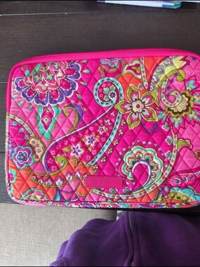 Vera Bradley Bright Pink Quilted Sleeve